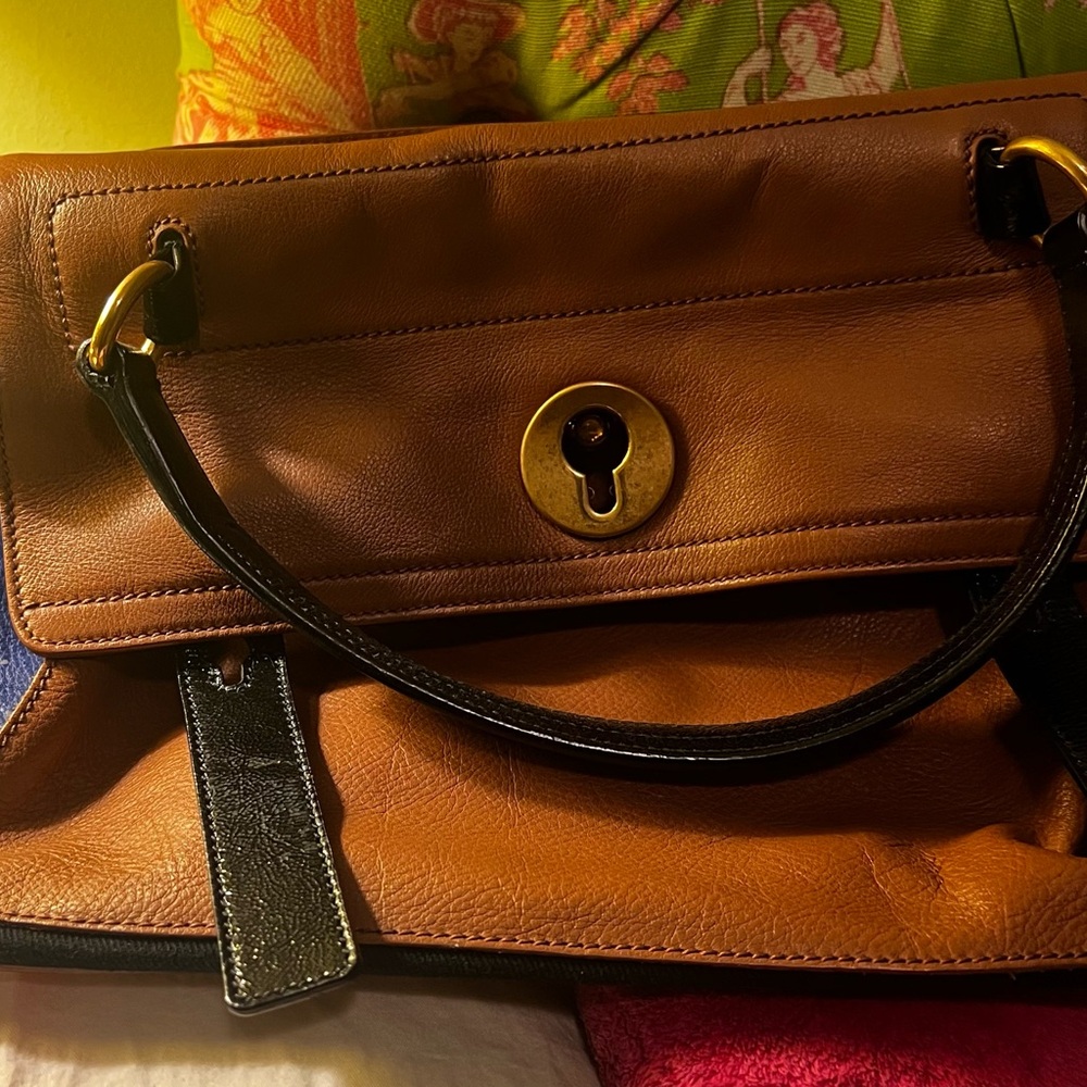 Ysl Barely Used And In Great Condition - image 6